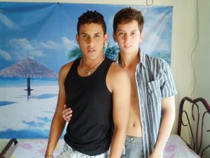 Brunette alexhotboyx harryhotboyx