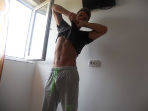 Brunette alesio perform close