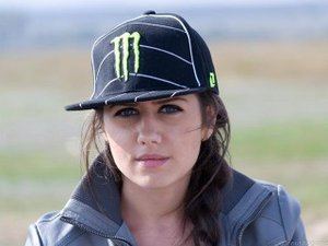 Brunette Teen Bluekittyyy.