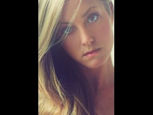 Blonde Siciliax Fingering.