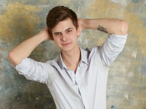 White young man kaneloveu